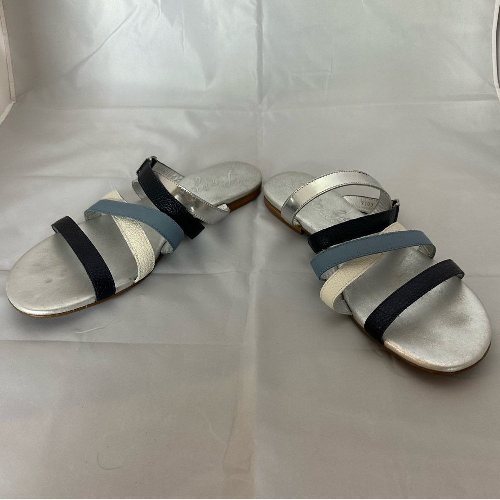Brighton silver, blue, ivory, navy sandals 9 1/2.